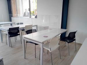Mesa para Comedor con Patas Metálicas