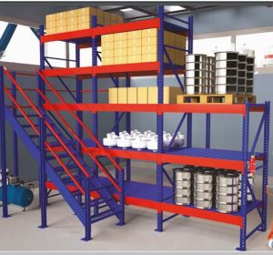 RACK A DIFERENTES NIVELES Y ESCALERA