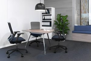 Mesa de Juntas Triangular
