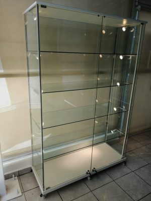 APARADOR DE CRISTAL